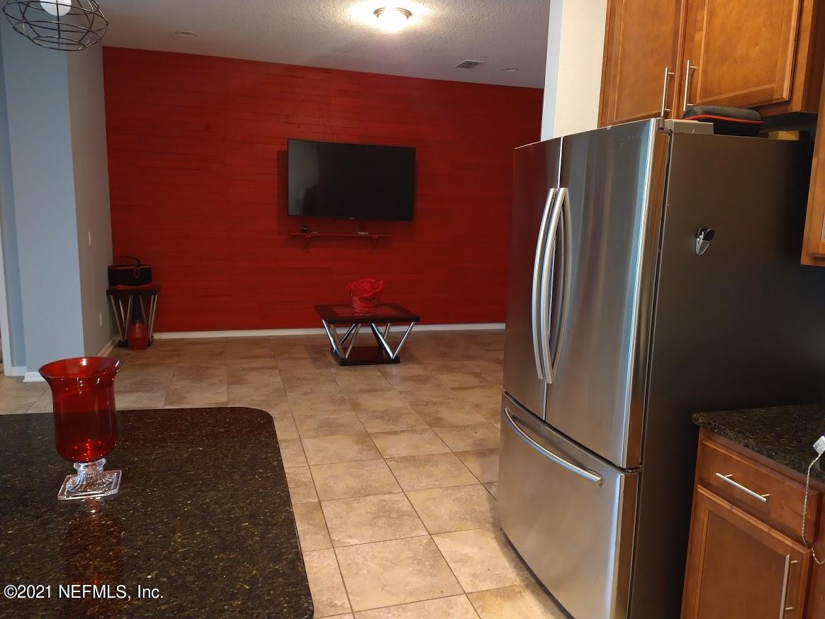 16099 Tisons Bluff Road Jacksonville, FL 32218 - Photo 10 of 23 living dining combo
