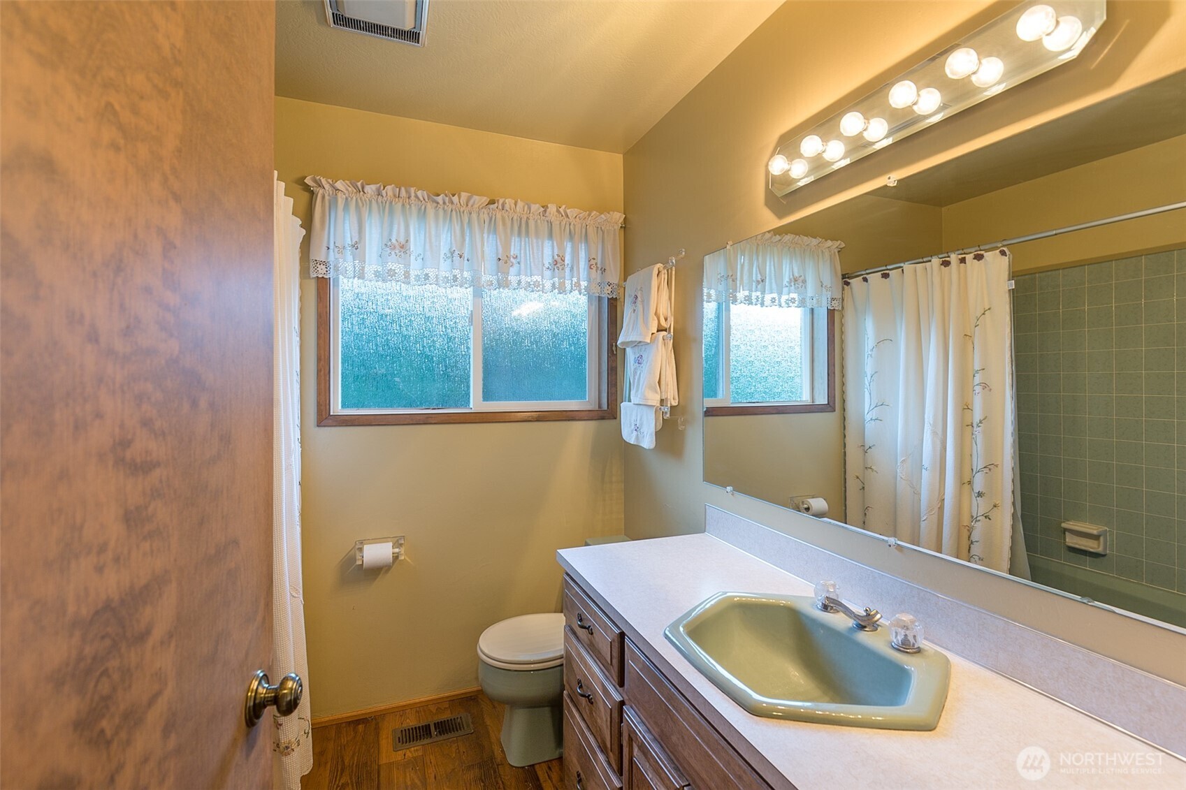 141 Bay View Street Sequim, WA 98382 - Photo 24 of 36