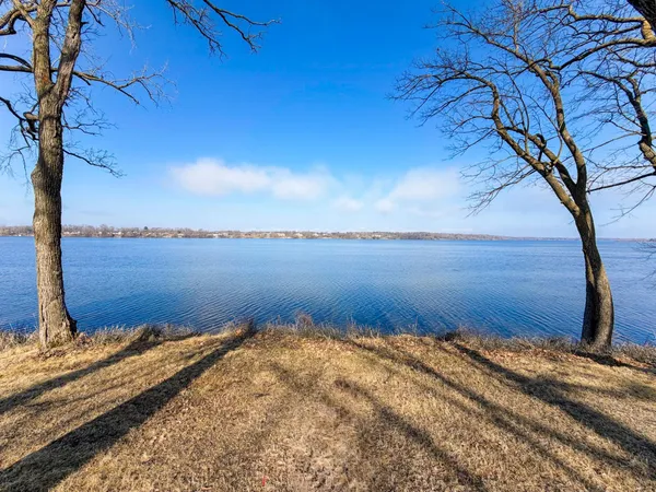 $469,000 | 10007 Alcott Drive, Sauk Centre, MN 56378