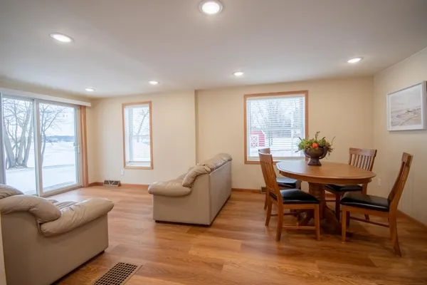 $469,000 | 10007 Alcott Drive, Sauk Centre, MN 56378