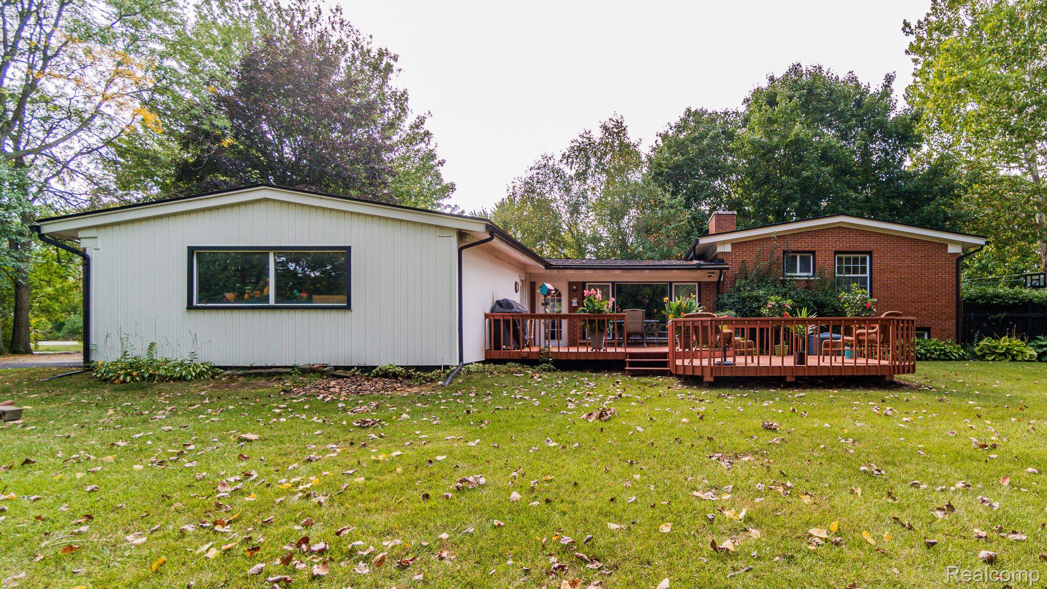 28012 Ridgebrook Road Farmington, MI 48334 - Photo 35 of 43 Gallery Image 35