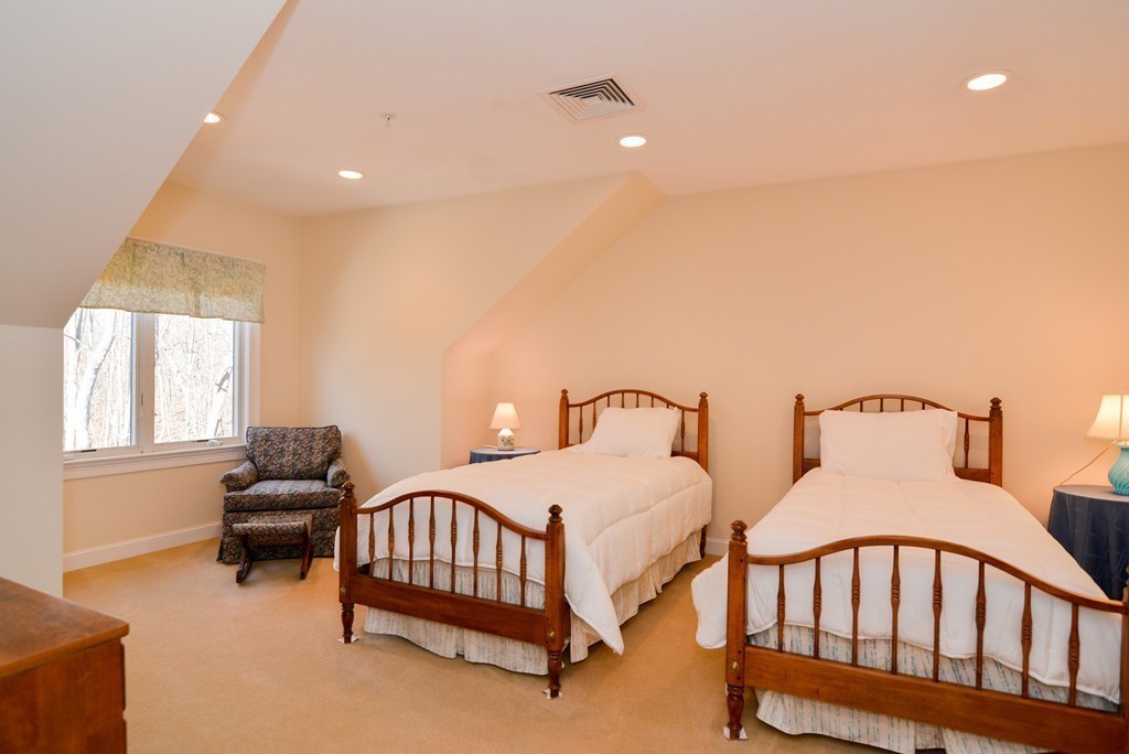 5 Vine Brook Way, Unit 5 Woburn, MA 01801 - Photo 16 of 28