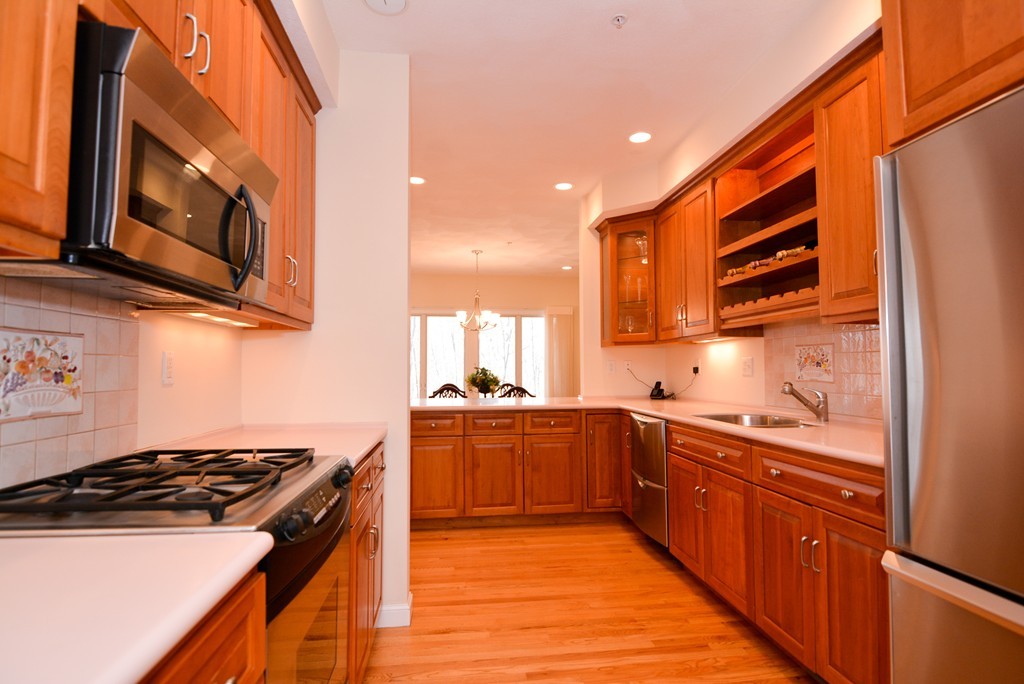 5 Vine Brook Way, Unit 5 Woburn, MA 01801 - Photo 7 of 28