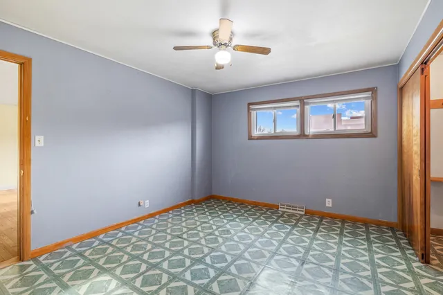 $189,900 | 1330 Mayflower Avenue, Sheboygan, WI 53083