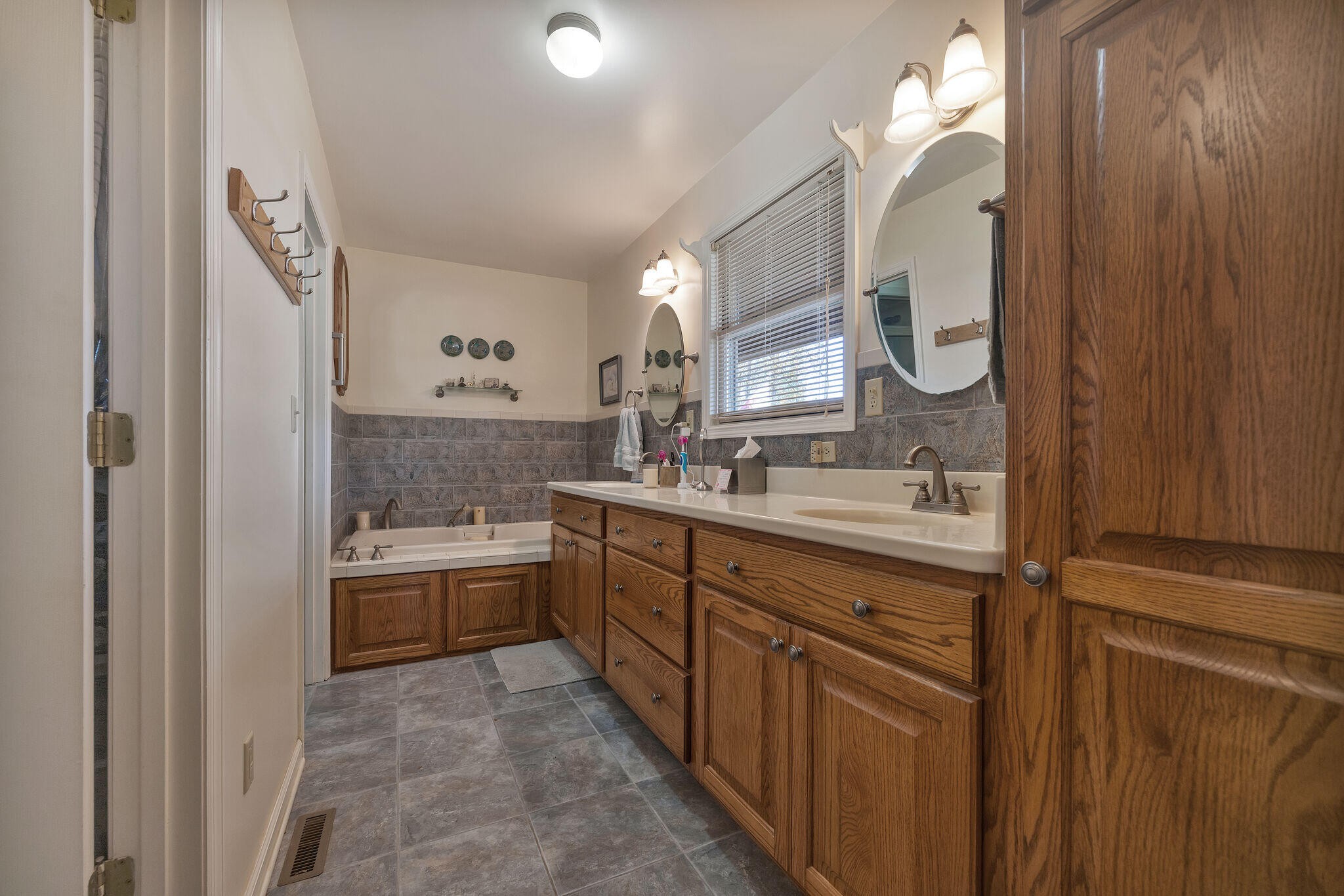 5230 Cassandra Smith Road, Unit 2 Hixson, TN 37343 - Photo 21 of 68 Gallery Image 21