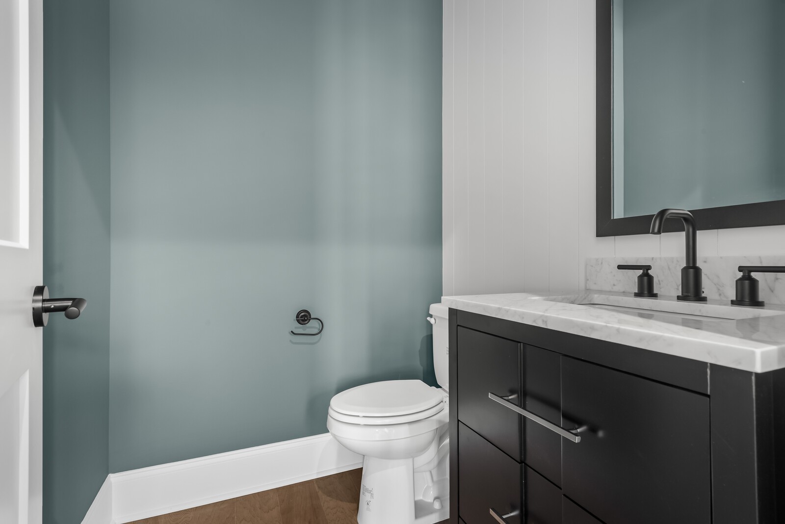 7221 Severide Street Fairview, TN 37062 - Photo 11 of 59 a bathroom with a toilet a sink and mirror