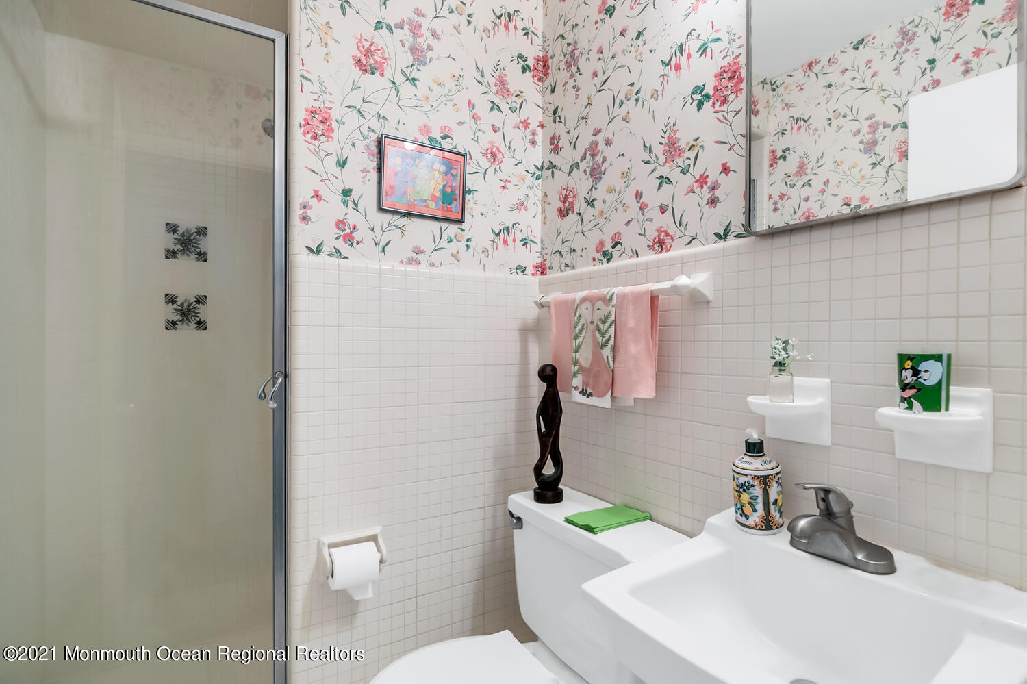 136 Rumson Road Rumson, NJ 07760 - Photo 20 of 26 a bathroom with a sink and a toilet with mirror