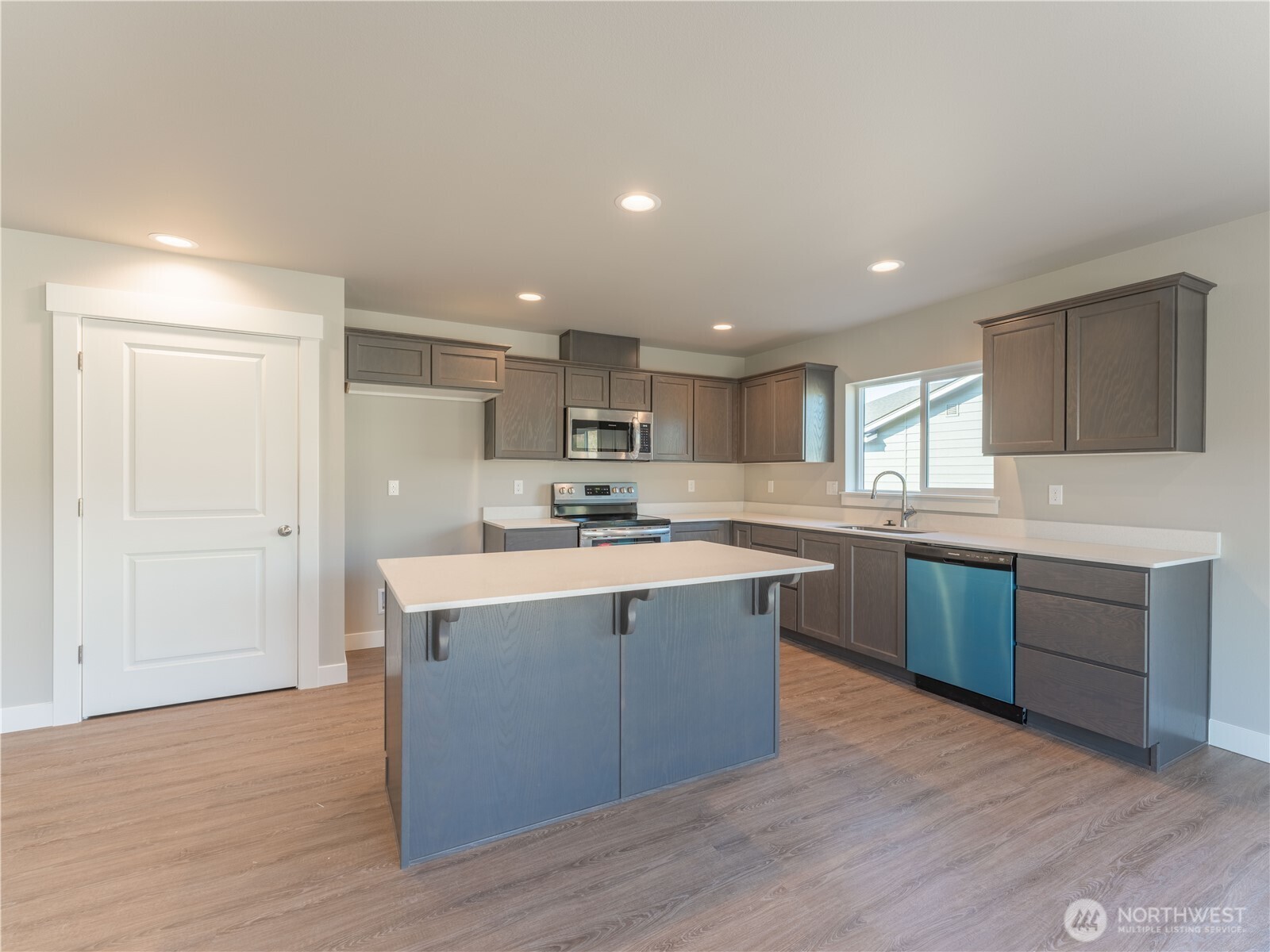 138 Salmon Drive Wenatchee, WA 98801 - Photo 7 of 26