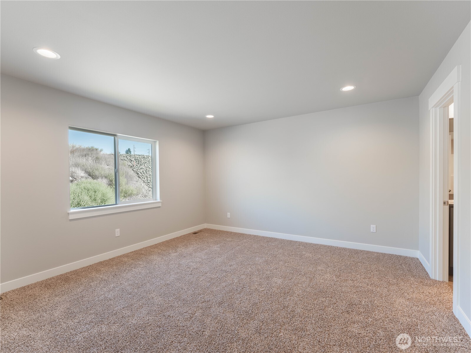 138 Salmon Drive Wenatchee, WA 98801 - Photo 10 of 26