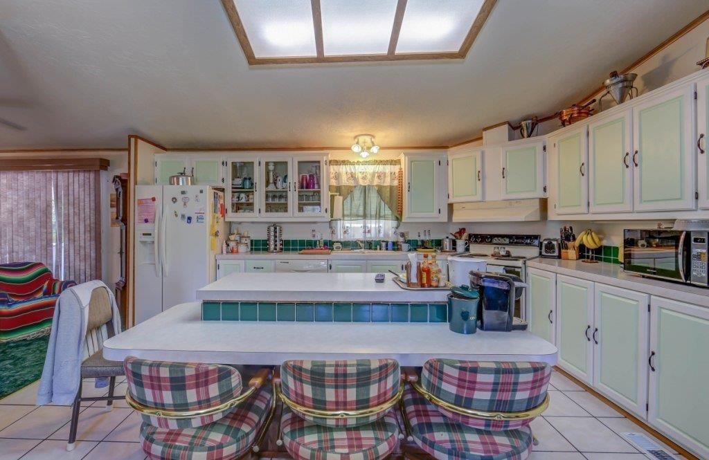 176 Ward Road Merlin, OR 97532 - Photo 10 of 31 Additional Photo