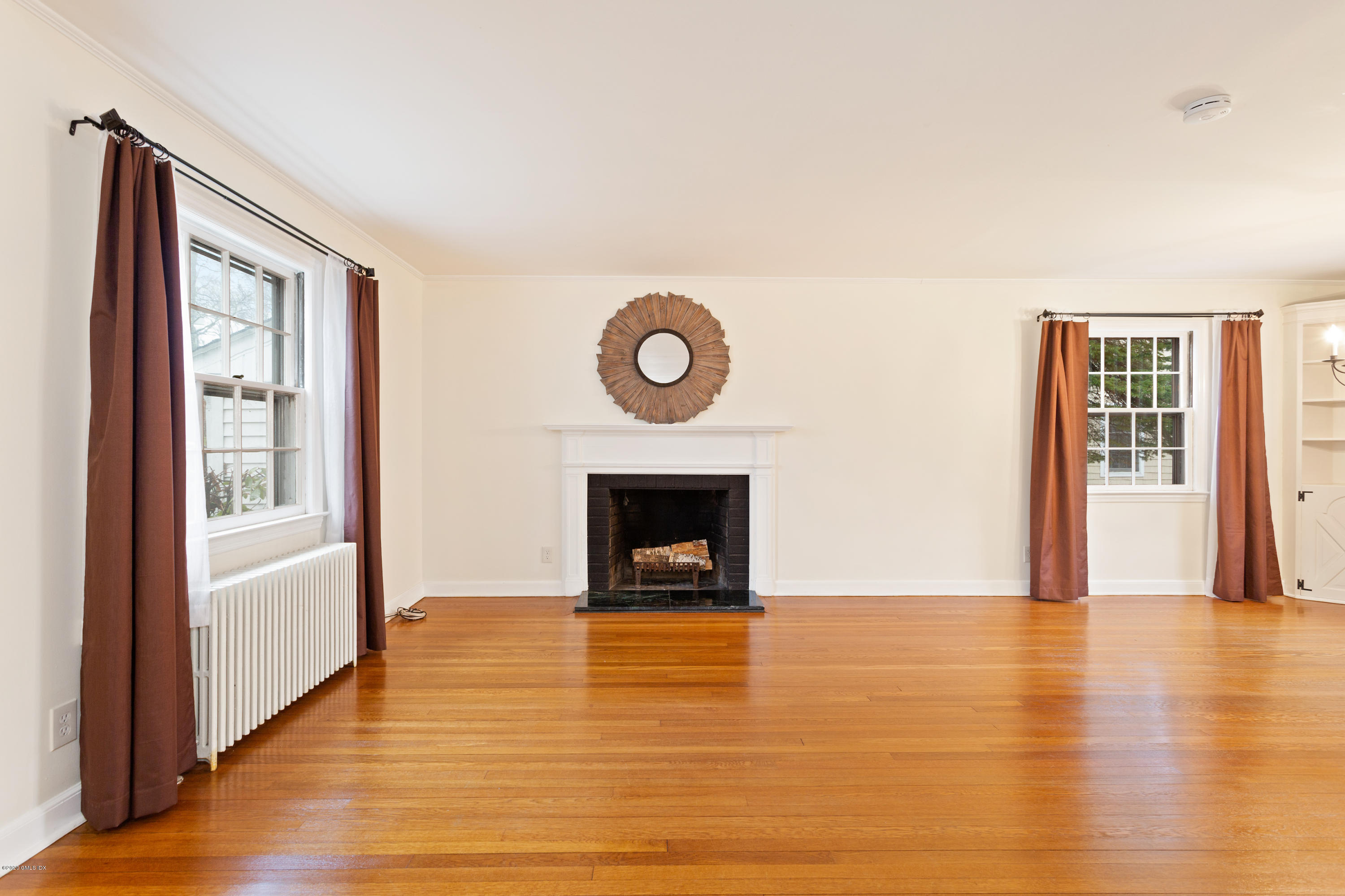 79 Summit Road Riverside, CT 06878 - Photo 4 of 30 Living Room 2