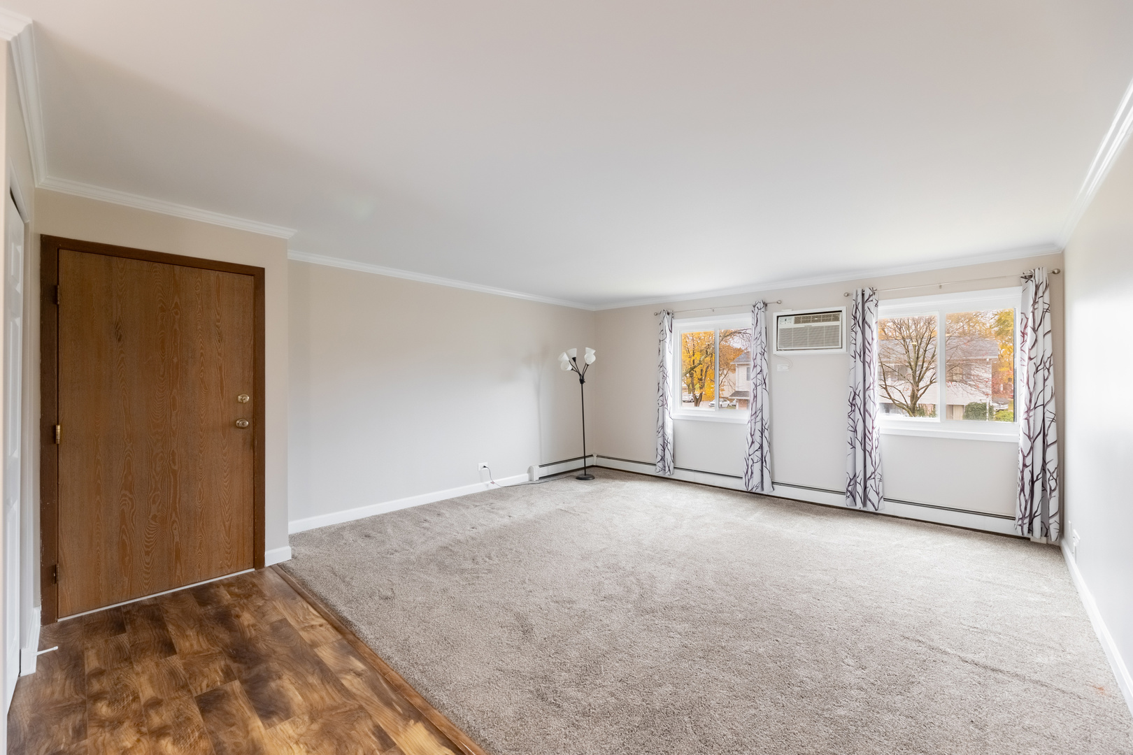 380 Echo Lane, Unit 3 Aurora, IL 60504 - Photo 2 of 9