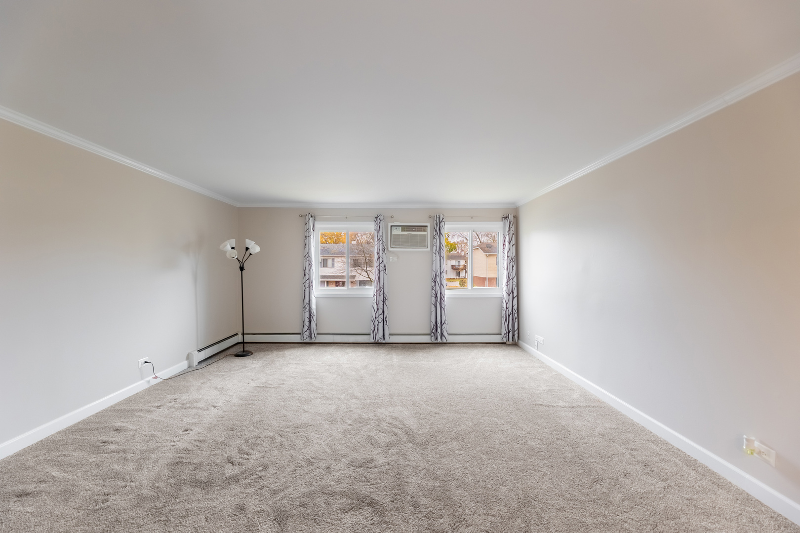 380 Echo Lane, Unit 3 Aurora, IL 60504 - Photo 3 of 9