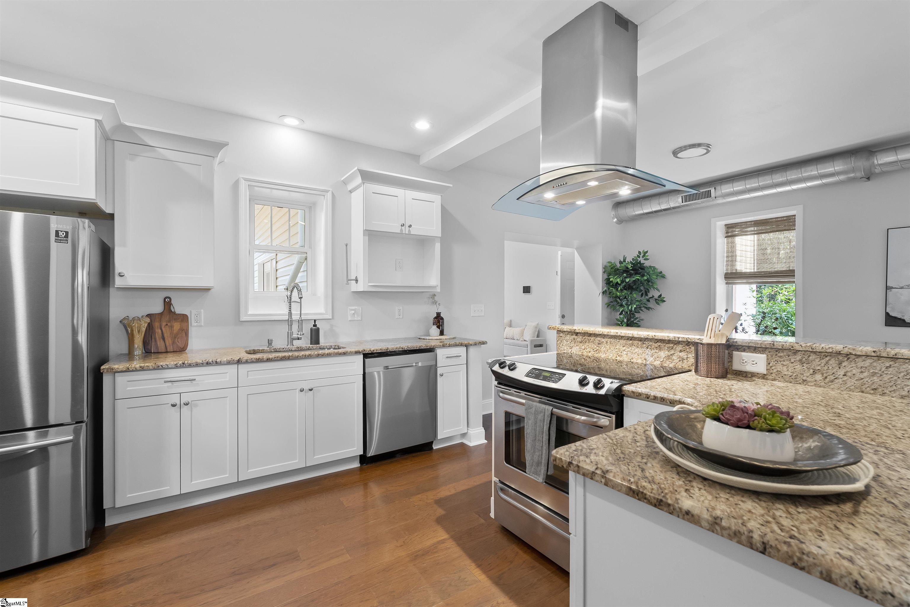 32 Blair Street Greenville, SC 29607 - Photo 9 of 36