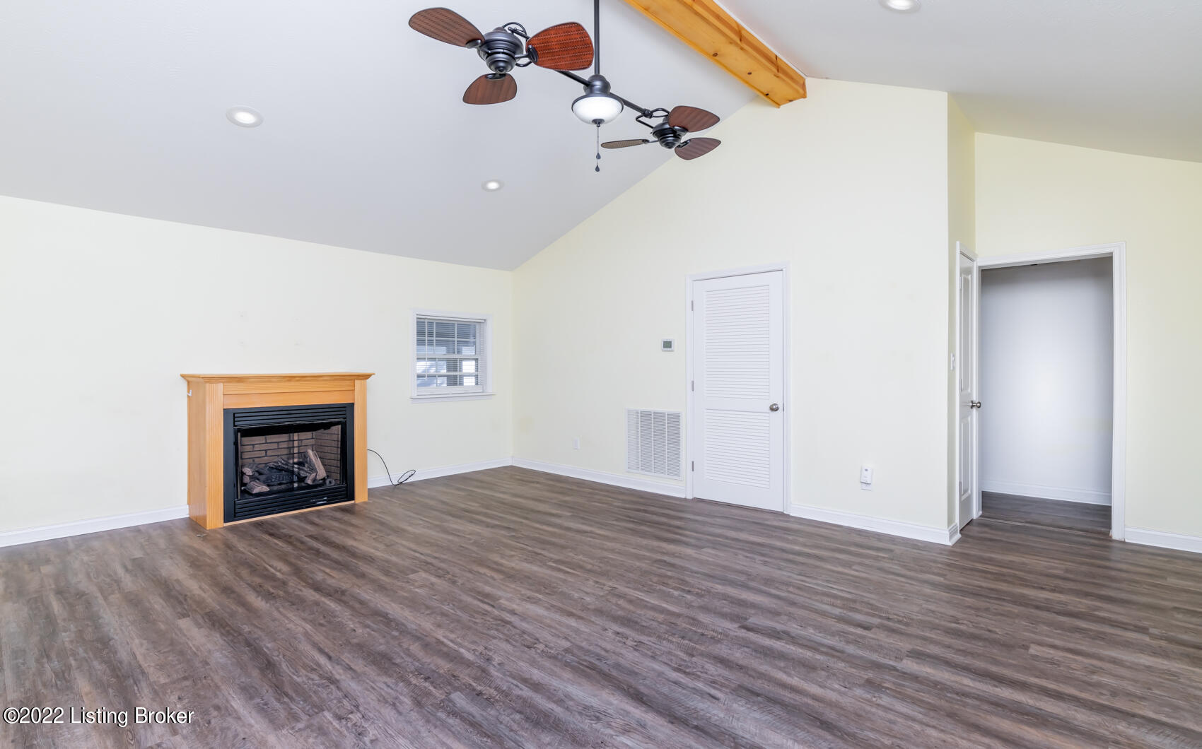 139 Millcreek Road Radcliff, KY 40160 - Photo 5 of 78 139 Millcreek Rd (21)