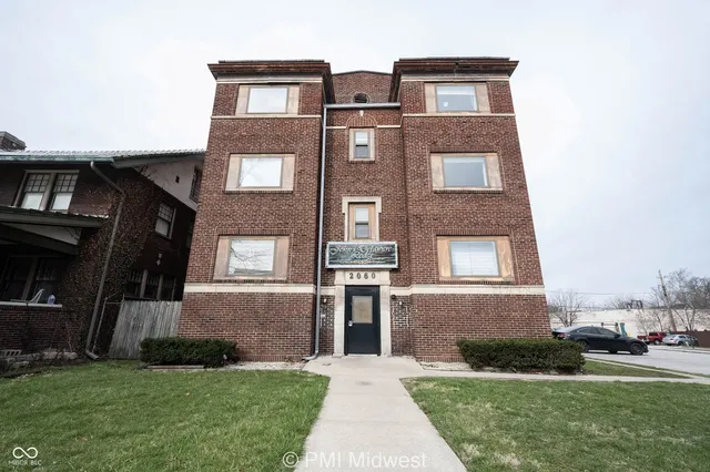 $799 | 2060 North Delaware Street, Unit 2, Indianapolis, IN 46202