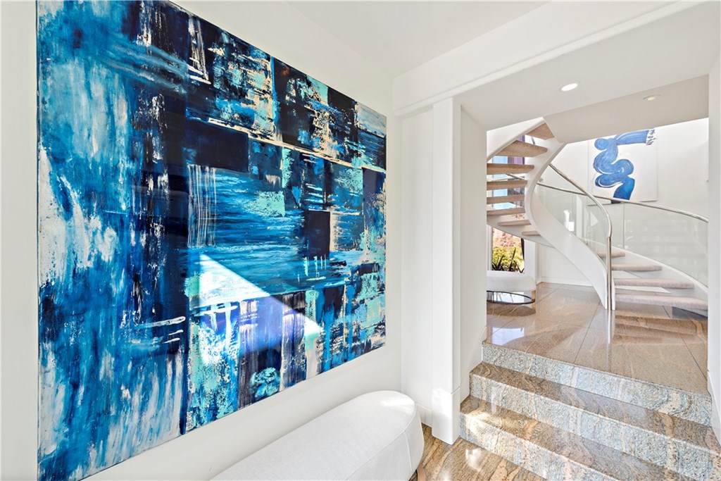 530 Emerald Bay Laguna Beach, CA 92651 - Photo 2 of 44