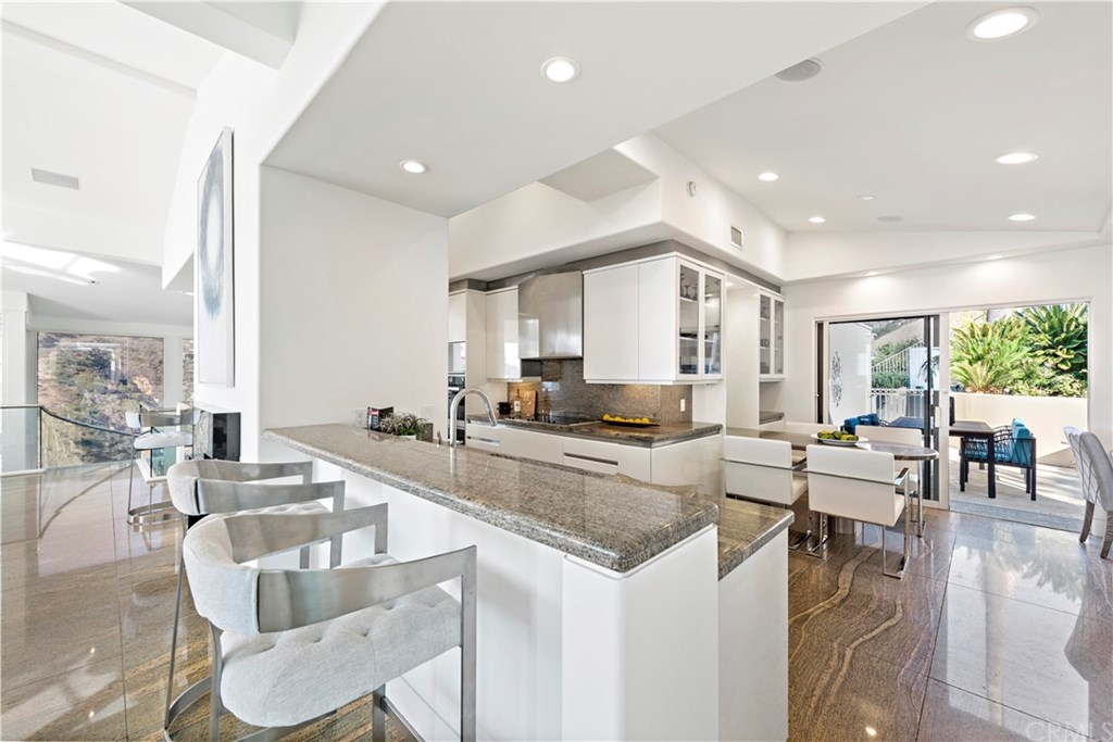 530 Emerald Bay Laguna Beach, CA 92651 - Photo 15 of 44