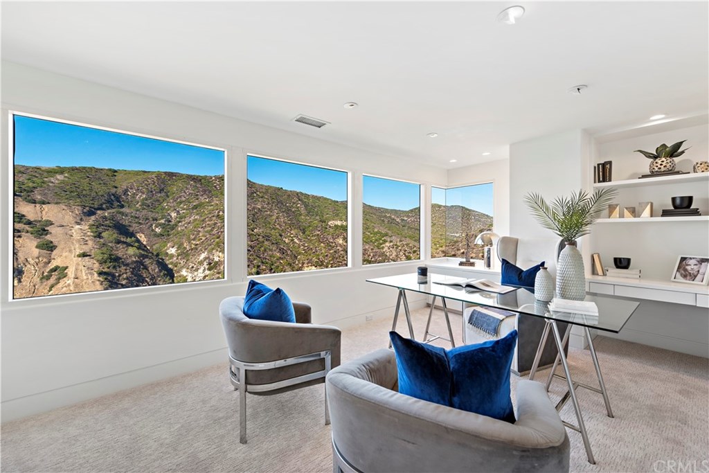 530 Emerald Bay Laguna Beach, CA 92651 - Photo 21 of 44