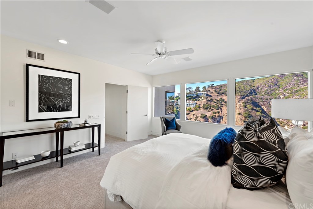 530 Emerald Bay Laguna Beach, CA 92651 - Photo 26 of 44