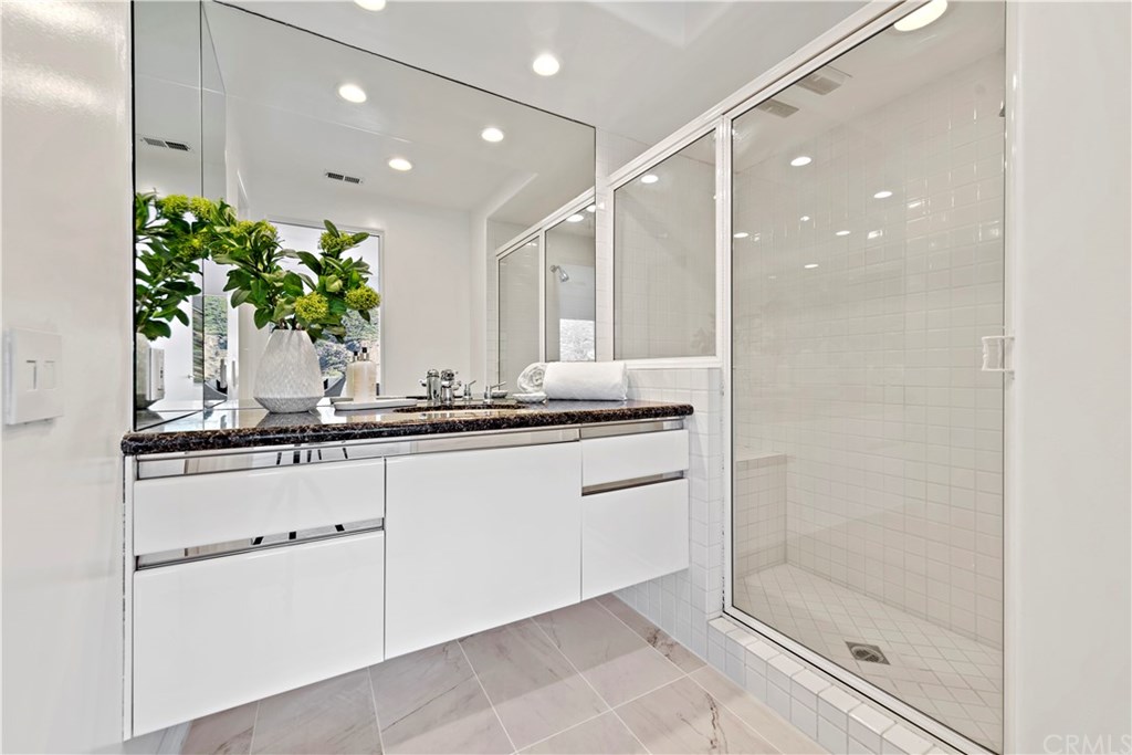 530 Emerald Bay Laguna Beach, CA 92651 - Photo 27 of 44