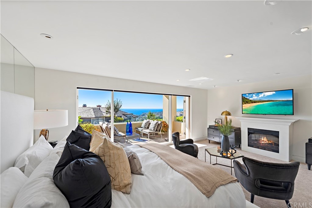 530 Emerald Bay Laguna Beach, CA 92651 - Photo 39 of 44