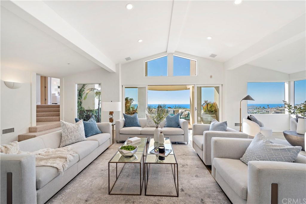 530 Emerald Bay Laguna Beach, CA 92651 - Photo 8 of 44