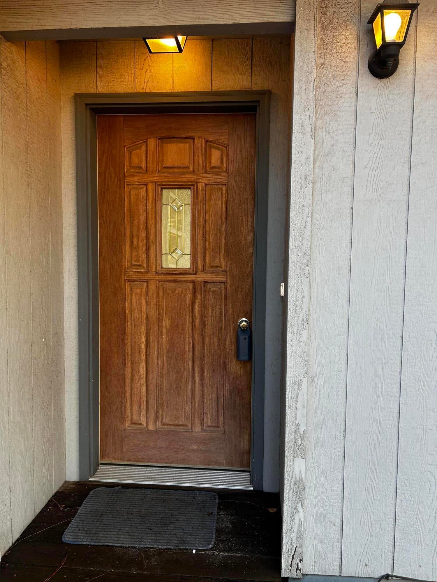 17235 Kent Road Sisters, OR 97759 - Photo 34 of 35 HAGER Kent FRONT DOOR