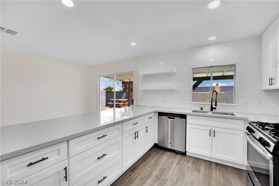 715 Greenway Road Henderson, NV 89002 - Photo 12 of 33
