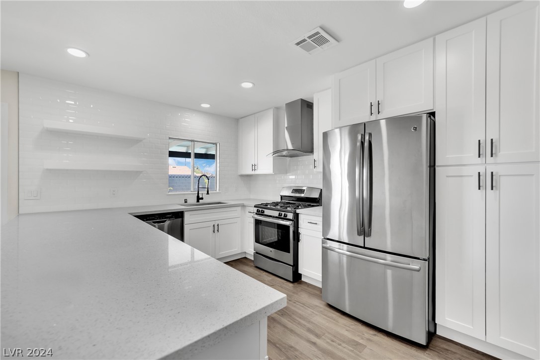 715 Greenway Road Henderson, NV 89002 - Photo 9 of 33