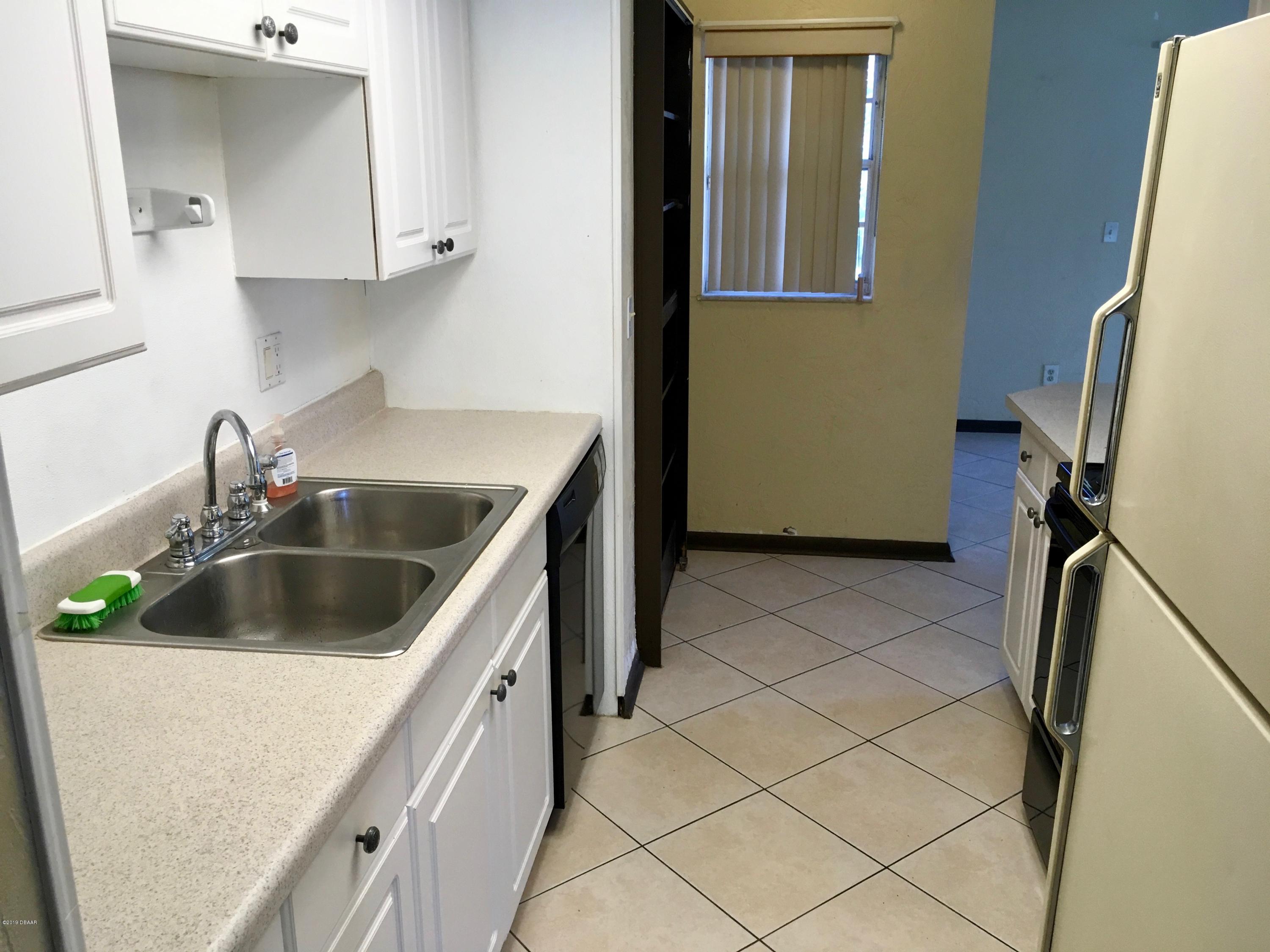 1638 Western Road South Daytona, FL 32119 - Photo 5 of 15 IMG_2026