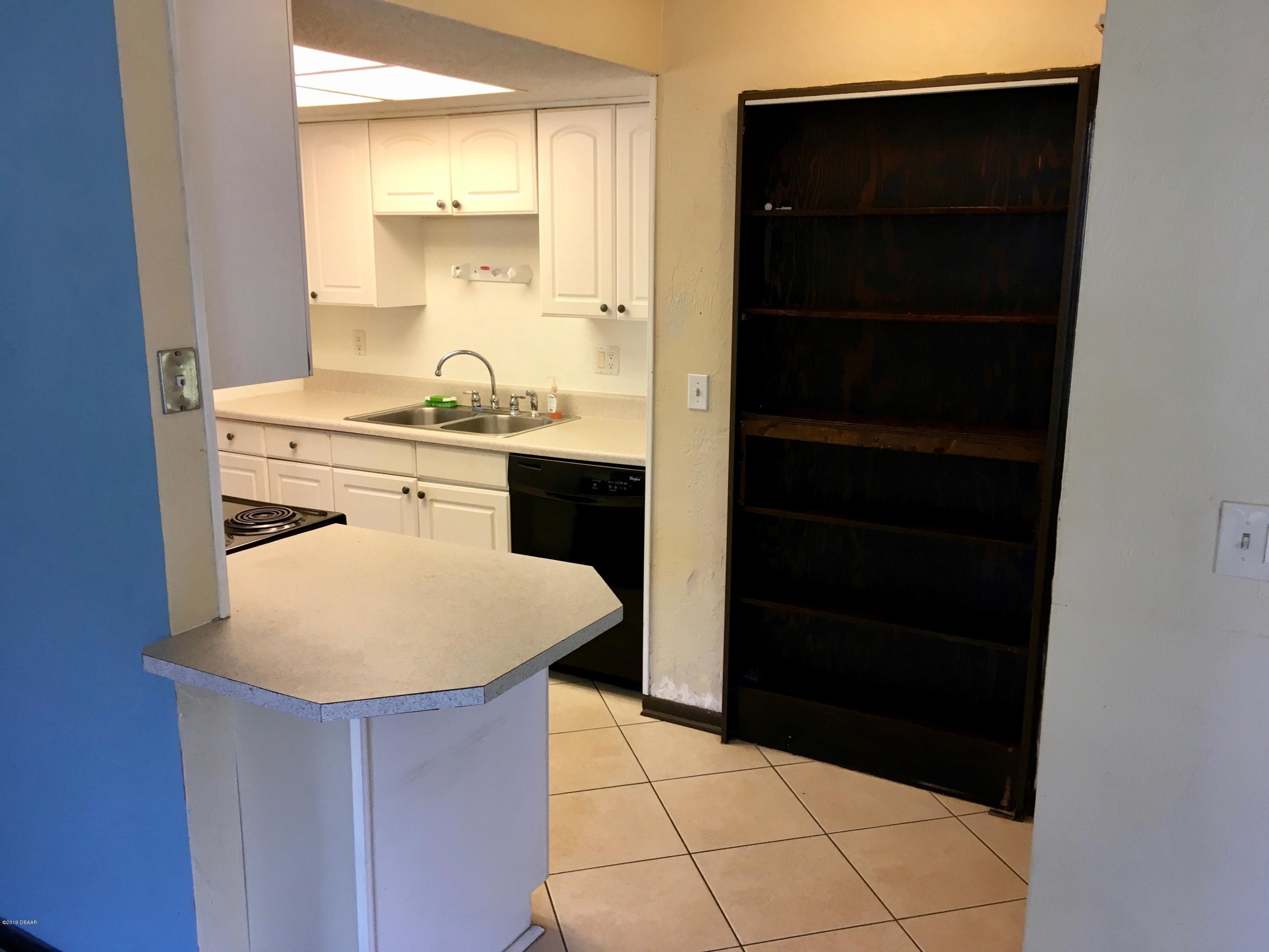 1638 Western Road South Daytona, FL 32119 - Photo 8 of 15 IMG_2023