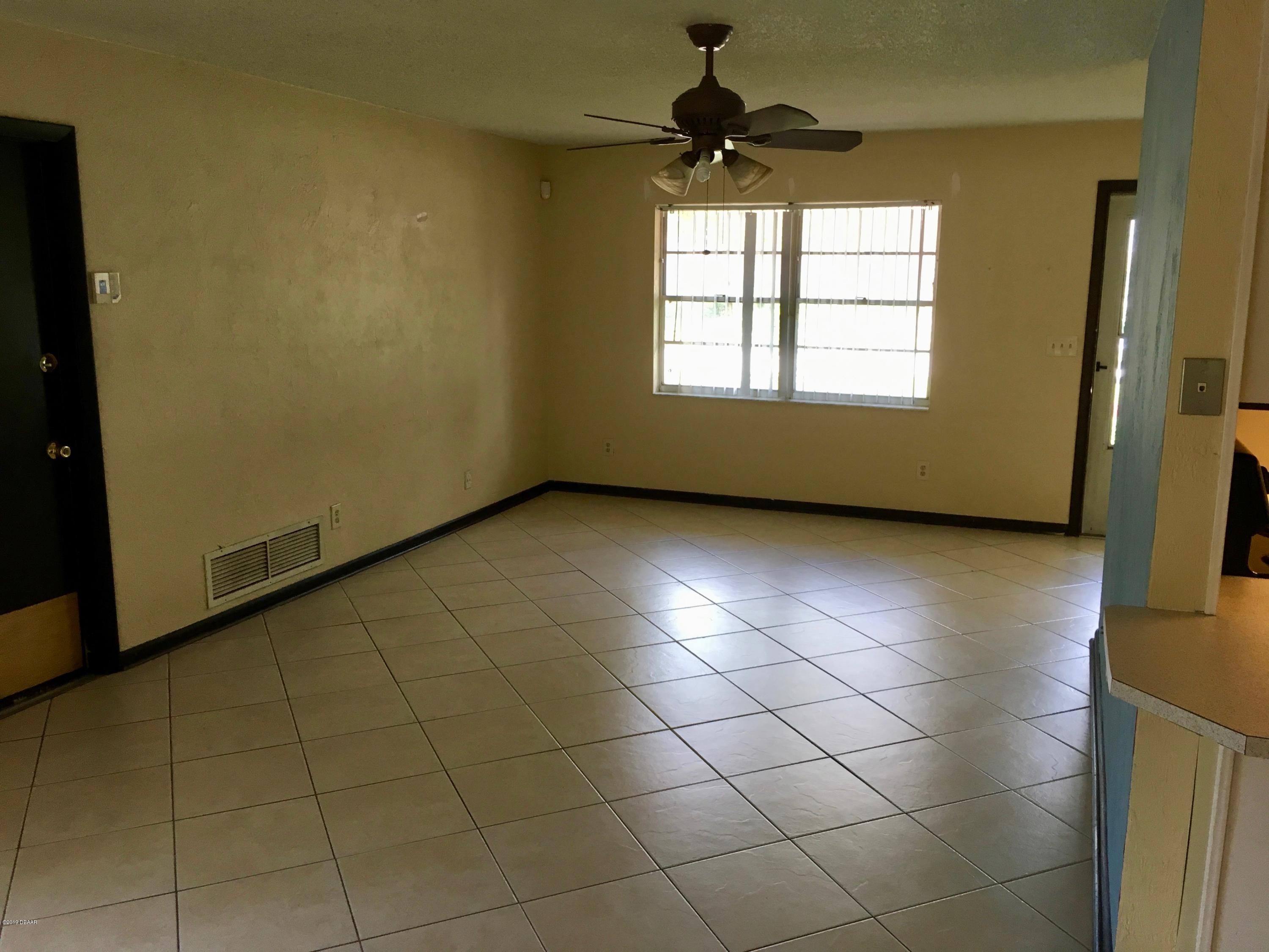 1638 Western Road South Daytona, FL 32119 - Photo 9 of 15 IMG_2015
