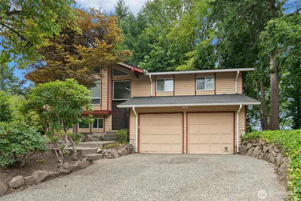 $4,950 | 4604 123rd Avenue Southeast, Bellevue, WA 98006