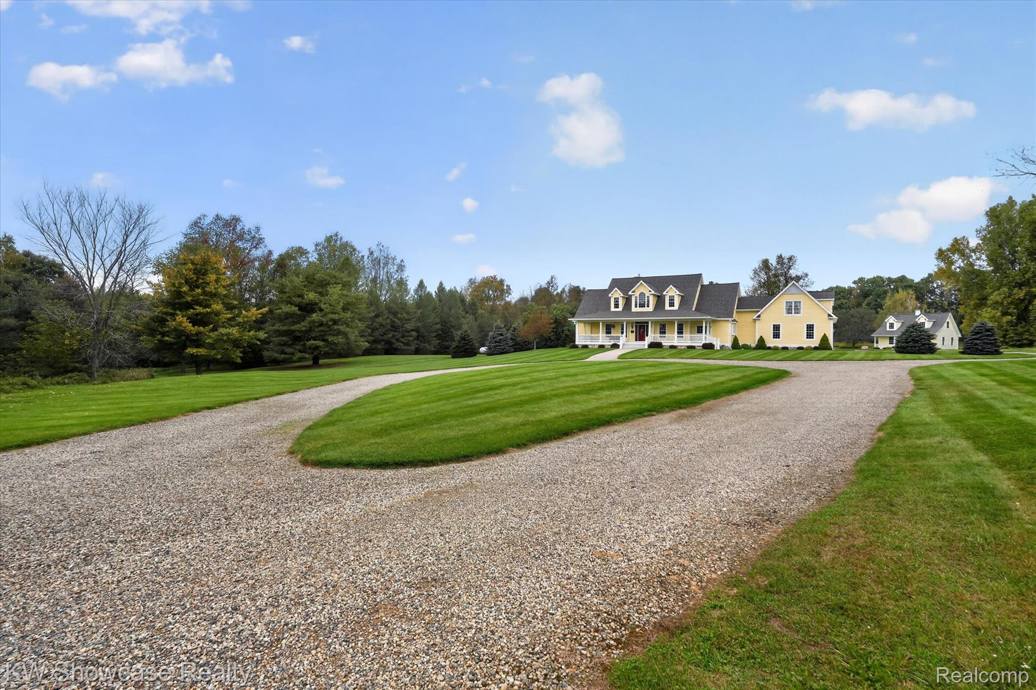 6624 West Coon Lake Road Howell, MI 48843 - Photo 4 of 84 04-6624-W-Coon-Lake-Rd-Howell-MI-48843-WindowStill.jpg