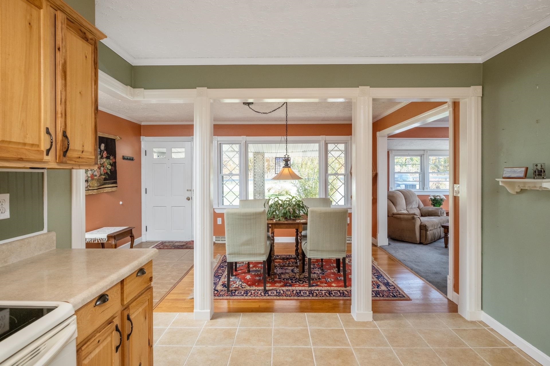 1845 Mt Torrey Road Lyndhurst, VA 22952 - Photo 13 of 27 a living room with furniture