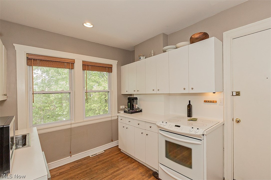 2577 Overlook Road, Unit 5 Cleveland, OH 44106 - Photo 10 of 35 Gallery Image 10