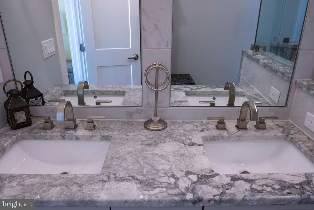717 Rusty Anchor Road, Unit 4 Ocean City, MD 21842 - Photo 39 of 93 Gallery Image 39