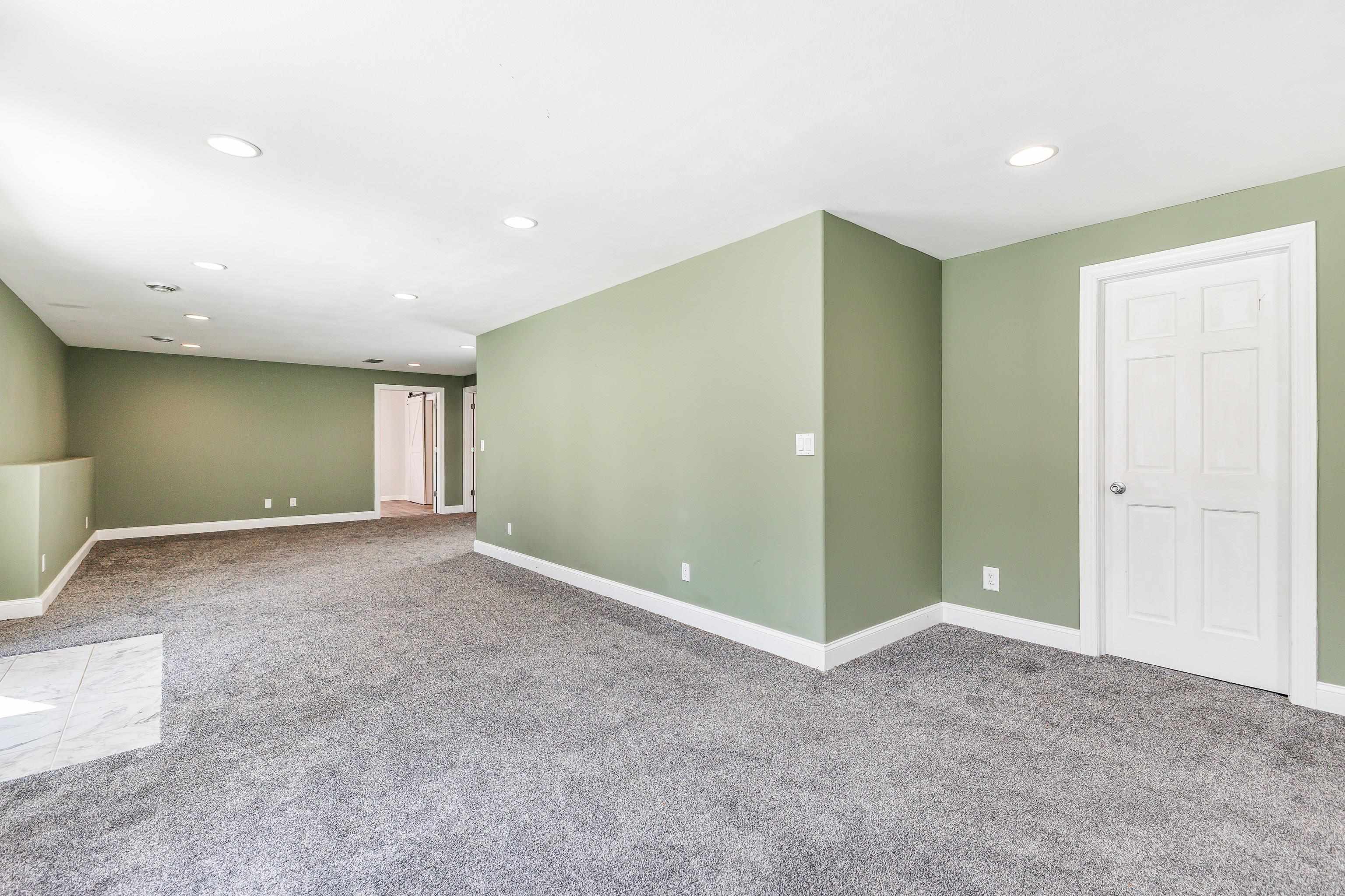 2266 Antler Ridge Drive Dubuque, IA 52002 - Photo 28 of 35 Gallery Image 28