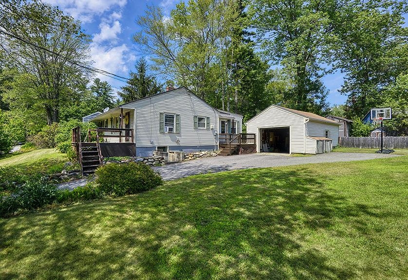 23 Fox Circle Keene, NH 03431 - Photo 3 of 30