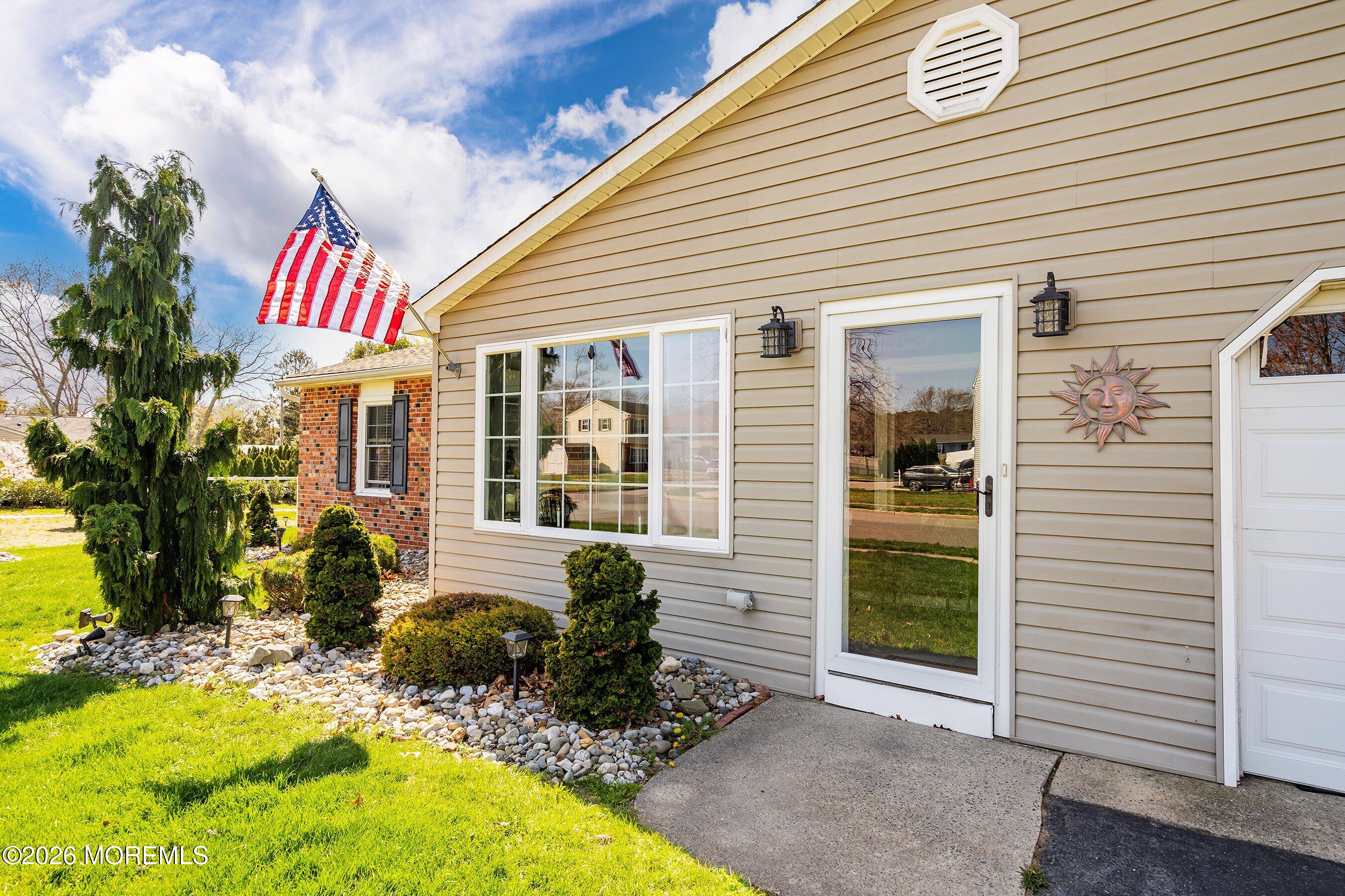 45 Pine Needle Street Howell, NJ 07731 - Photo 3 of 37 1000019799