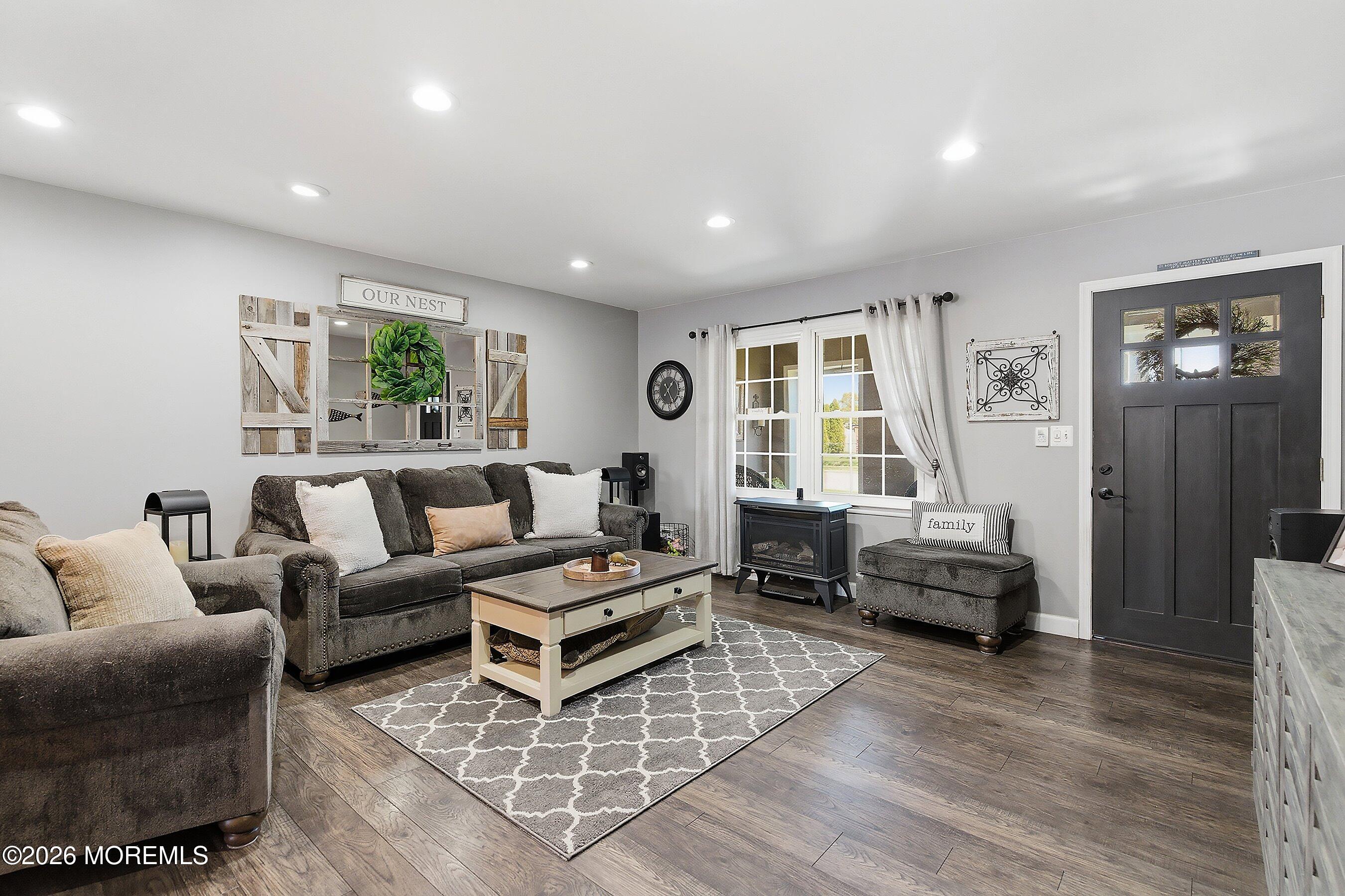 45 Pine Needle Street Howell, NJ 07731 - Photo 8 of 37 1000019806