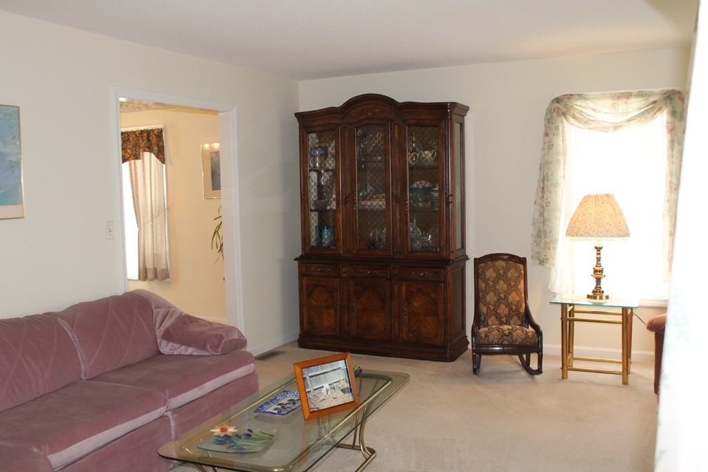 304 South Longyard Road Southwick, MA 01077 - Photo 4 of 30 Gallery Image 4