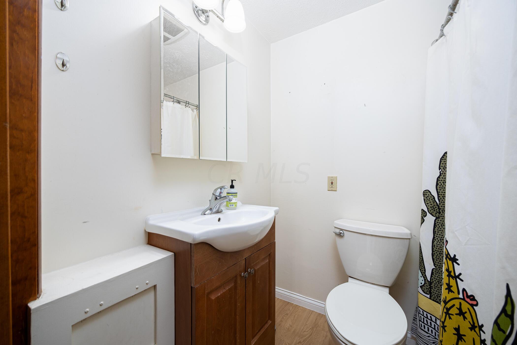 3930 Briggs Road Columbus, OH 43228 - Photo 6 of 59 3930 Briggs Road 008