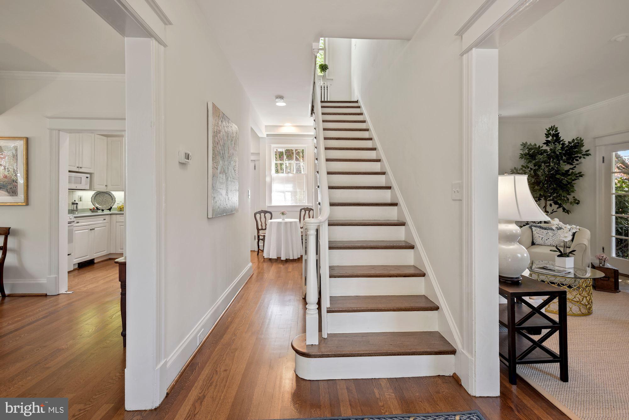 4321 37th Street Northwest Washington, DC 20008 - Photo 2 of 28 Gracious Entry
