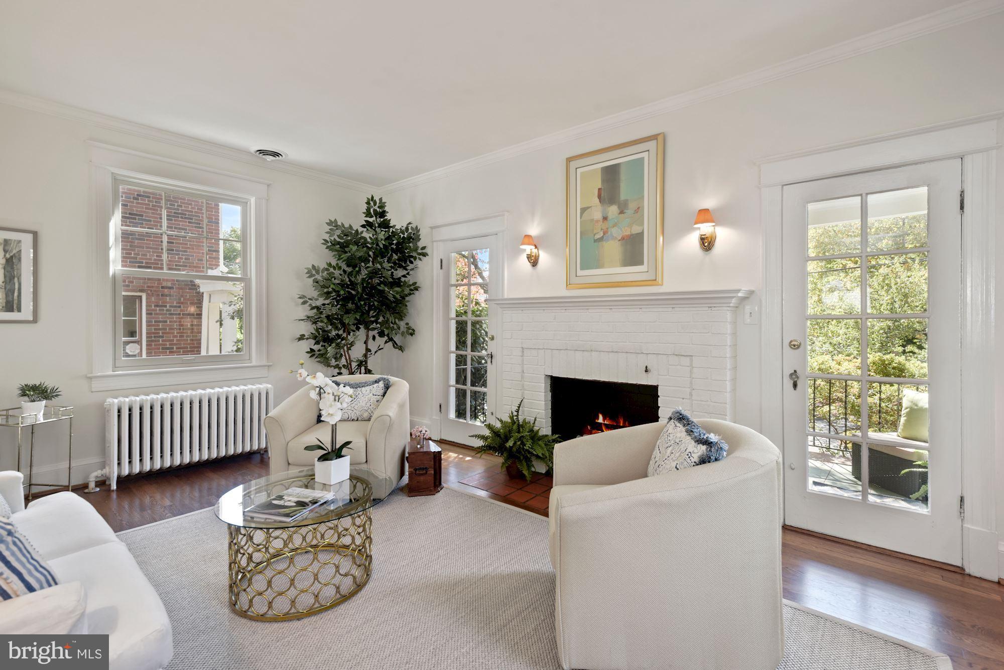 4321 37th Street Northwest Washington, DC 20008 - Photo 3 of 28 Living Room