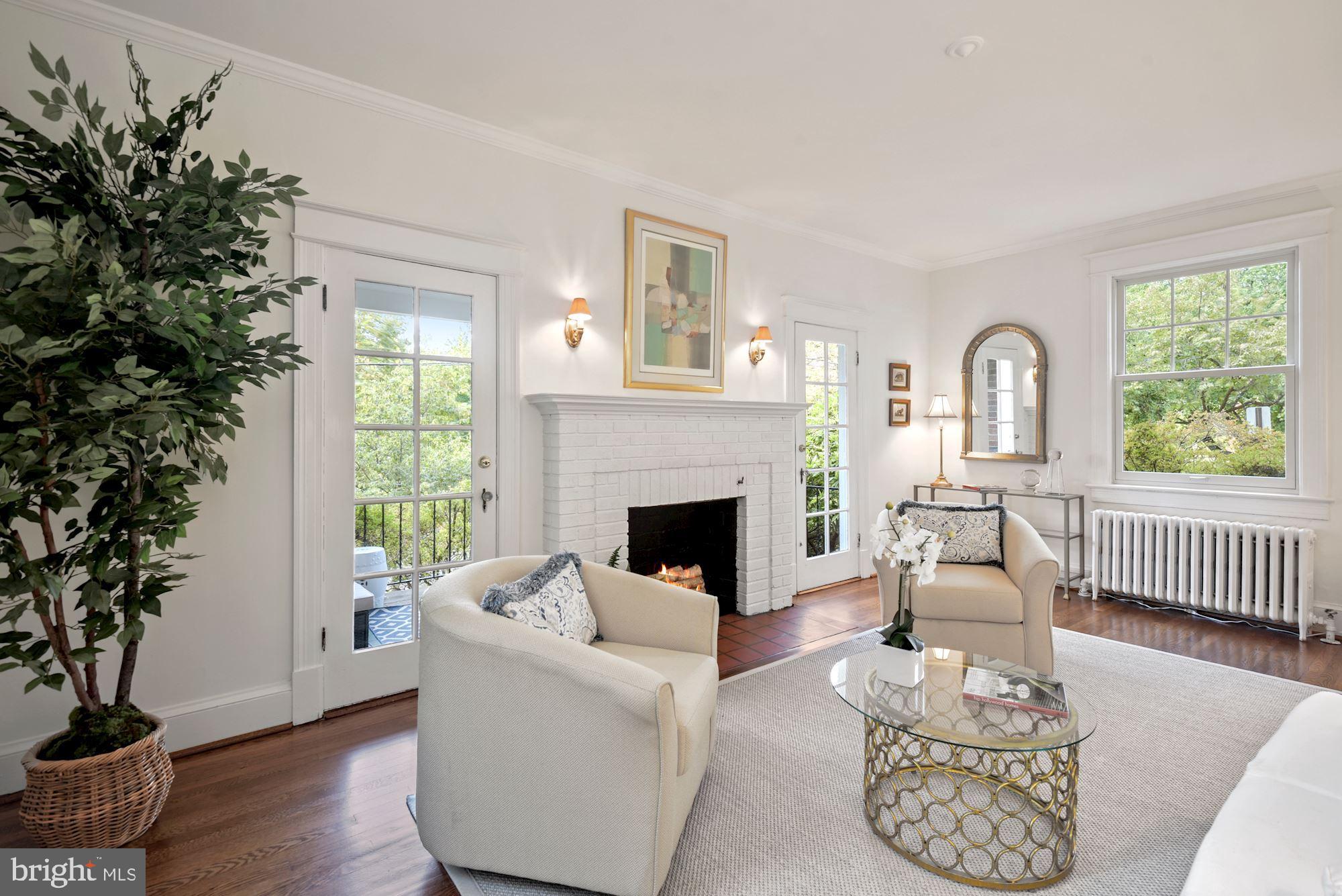 4321 37th Street Northwest Washington, DC 20008 - Photo 4 of 28