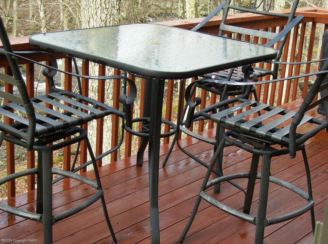 2785 Decker Road Bushkill, PA 18324 - Photo 11 of 20 BACK DECK