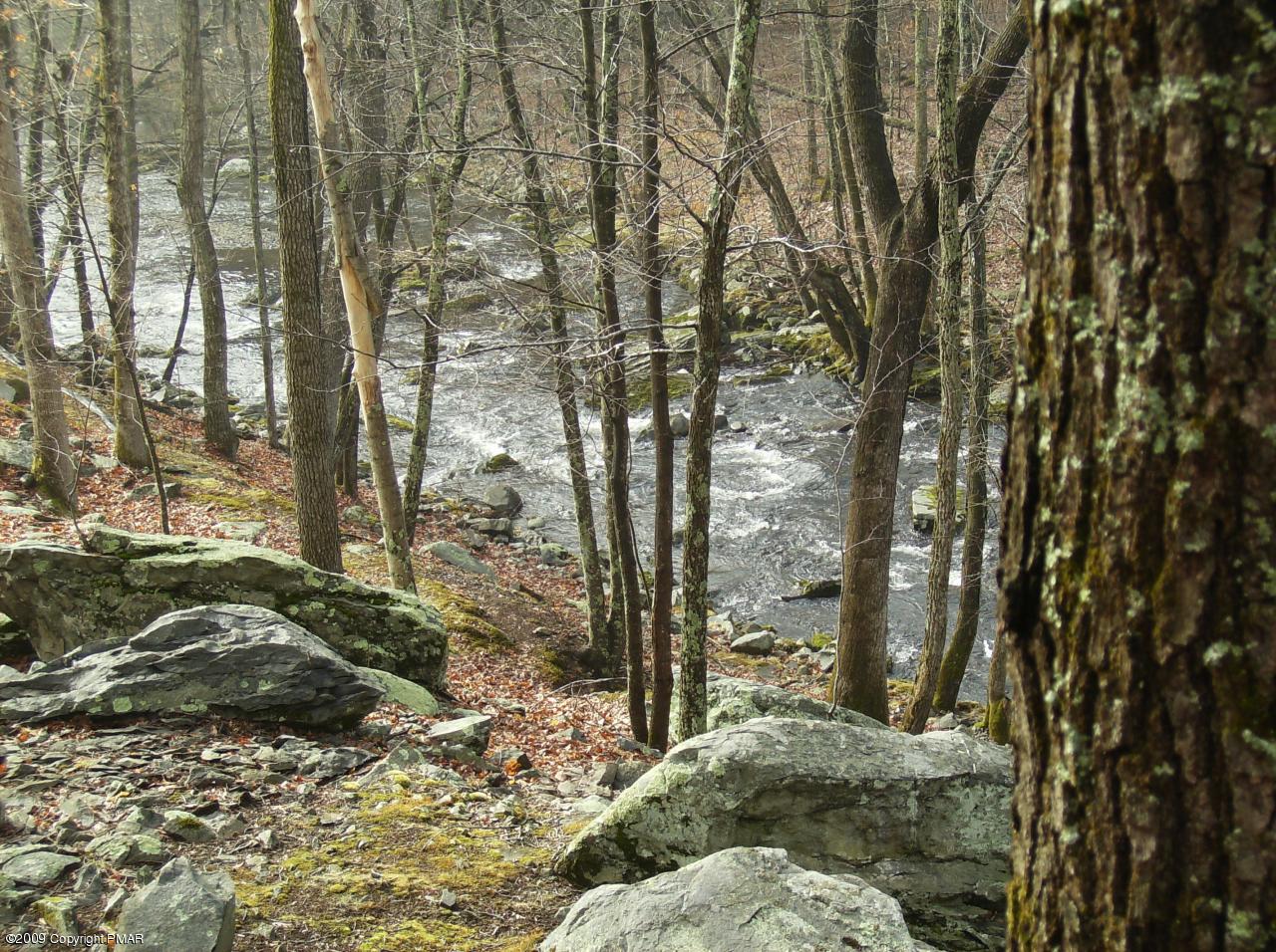 2785 Decker Road Bushkill, PA 18324 - Photo 10 of 20 STREAM