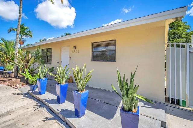 $575,000 | 1821 Southwest 98th Terrace, Miramar, FL 33025